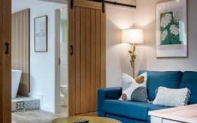 Host & Stay - The Georgian Coach House 2